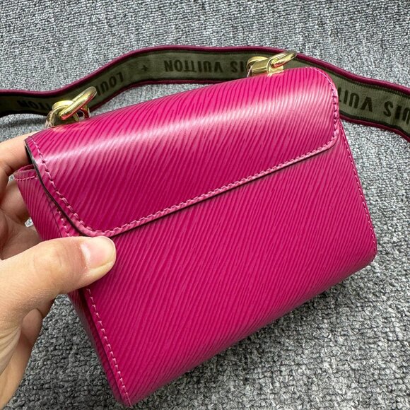 Louis Vuitton Twist Leather Shoulder Bag fbcco1750-102125 - Picture 6 of 16